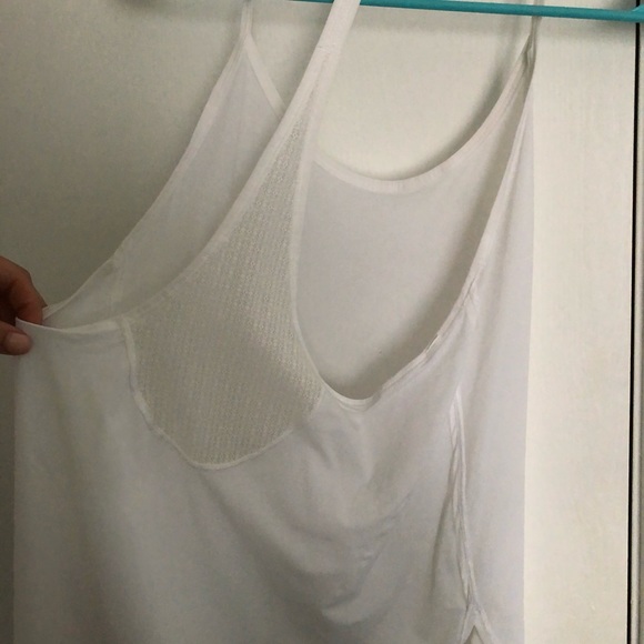 White Lulu Lemon tank - Picture 2 of 3